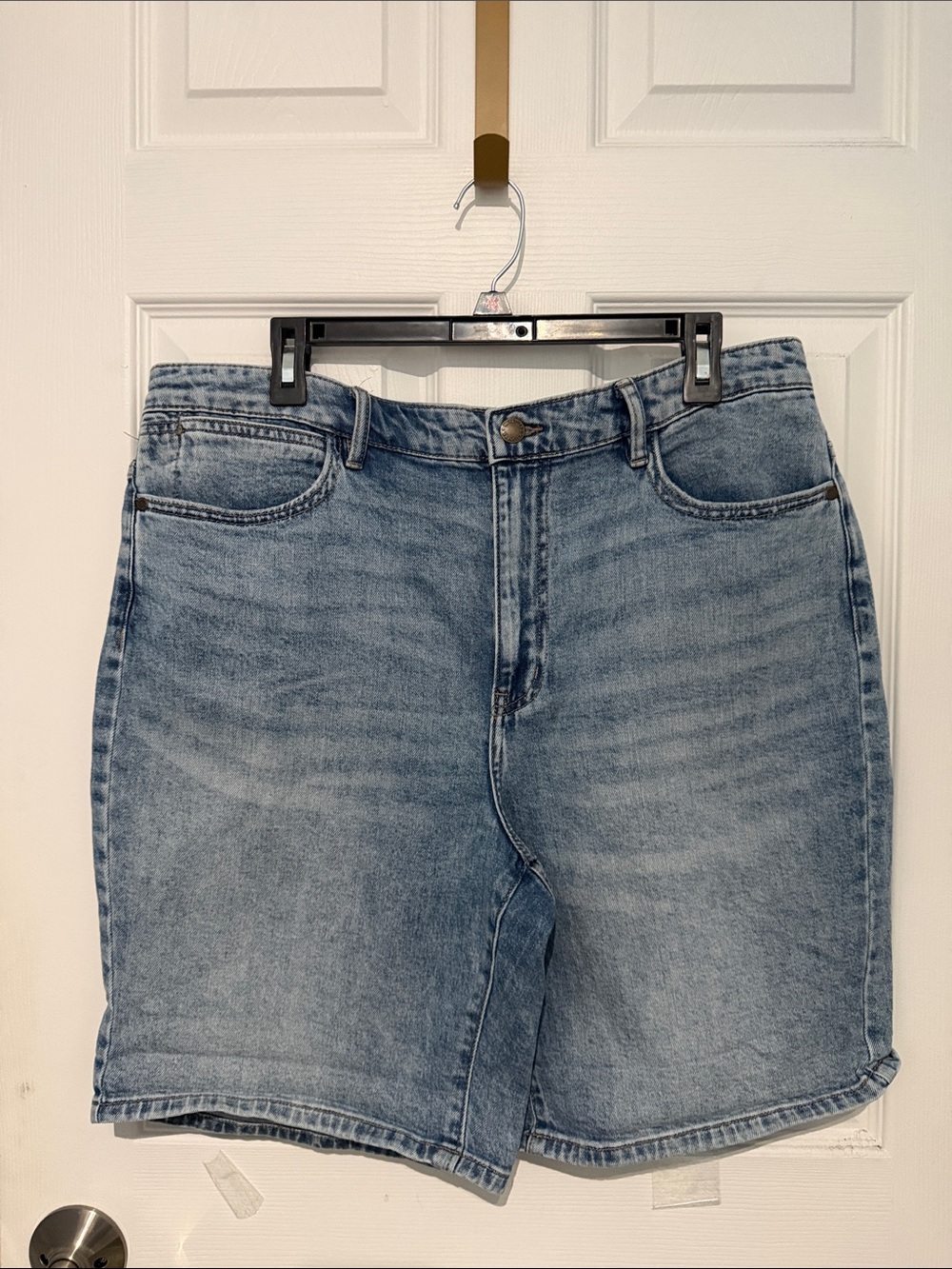 NWT Wrangler Light Blue High-Rise Denim Shorts. Size 16.